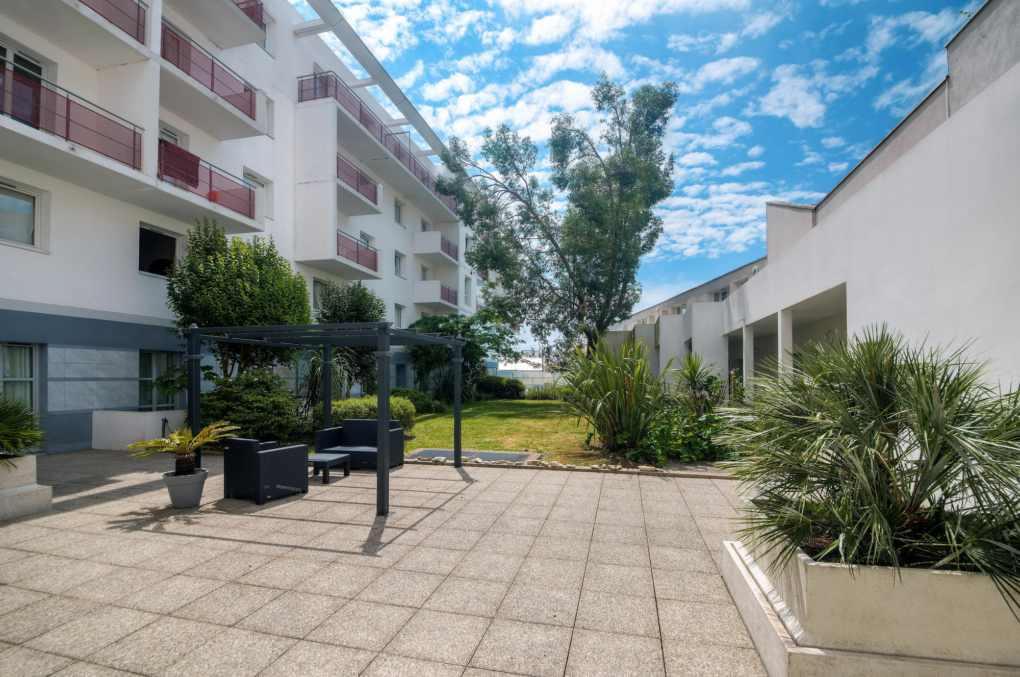 Comfort Aparthotel Saint-Nazaire Les Portes De L Ocean Exterior foto
